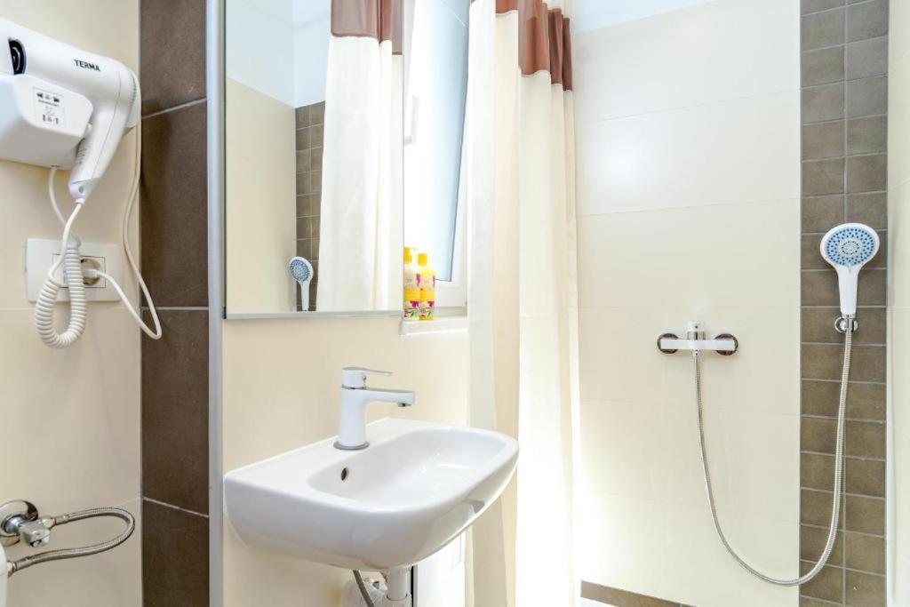 Apartments Yoe สปลิท ภายนอก รูปภาพ