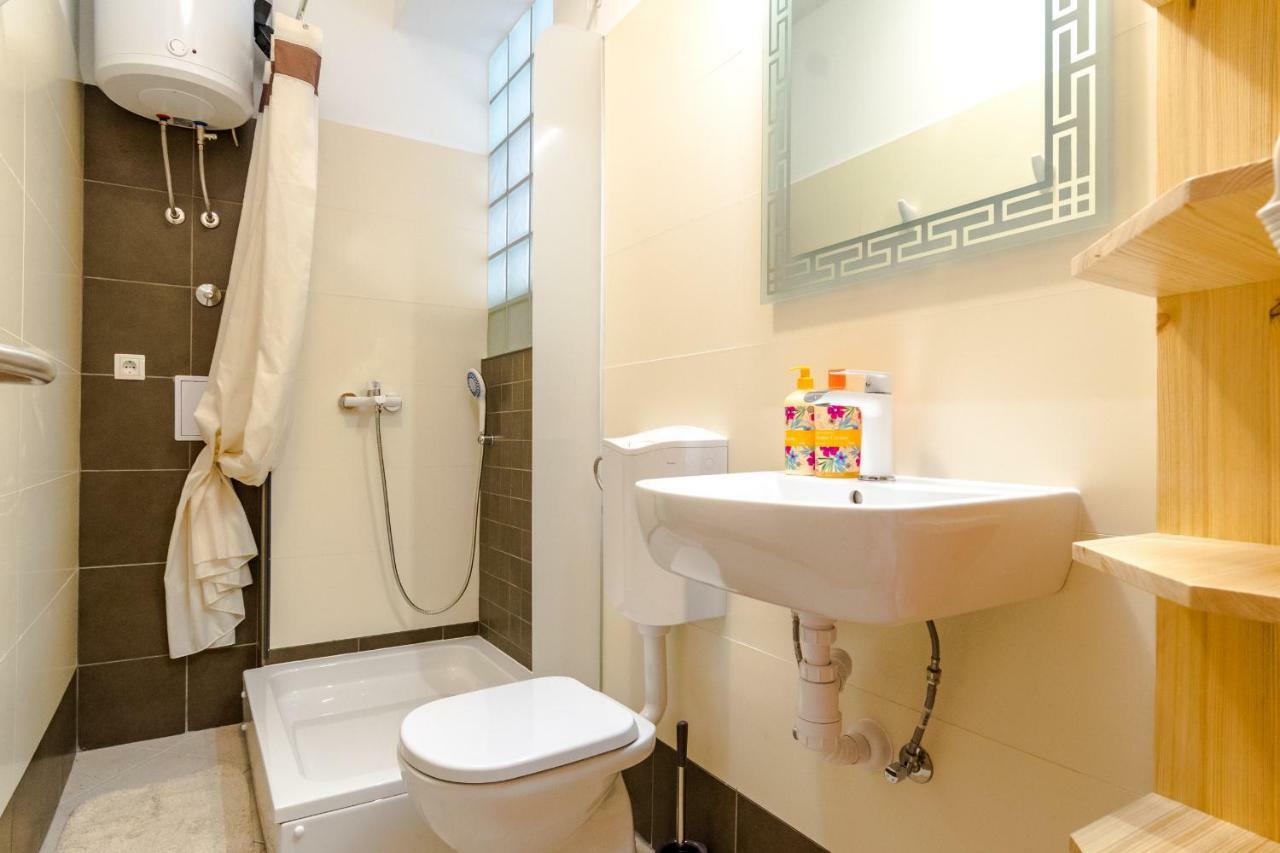 Apartments Yoe สปลิท ภายนอก รูปภาพ