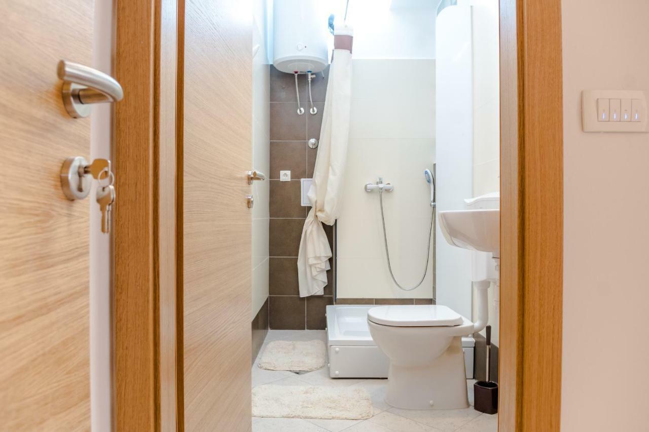 Apartments Yoe สปลิท ภายนอก รูปภาพ
