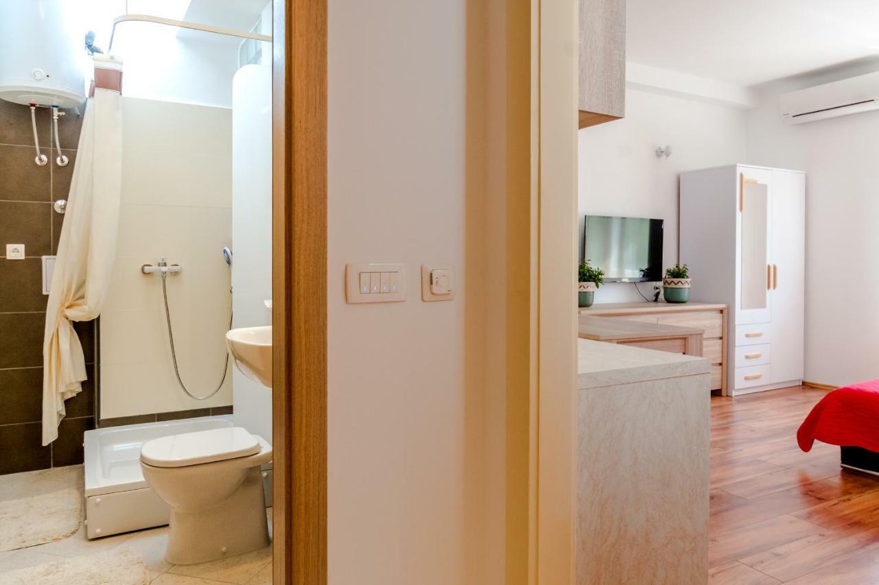 Apartments Yoe สปลิท ภายนอก รูปภาพ